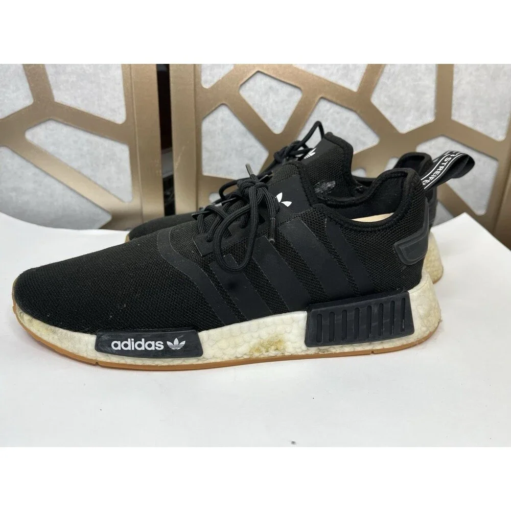 Adidas Originals NMD R1 Black/White/Gum Bottom Sneakers Size Men's 9 GZ9257